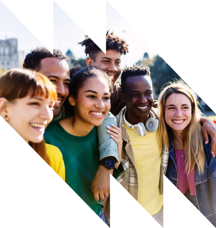 Photo de jeunes souriants